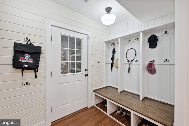 mudroom featuring wood finished floors