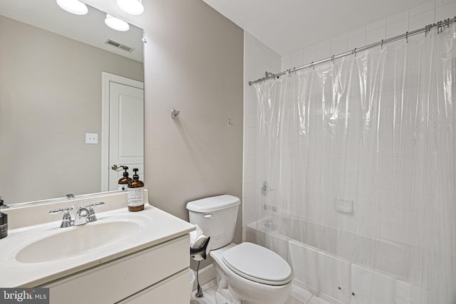 full bath featuring visible vents, vanity, toilet, and shower / tub combo with curtain