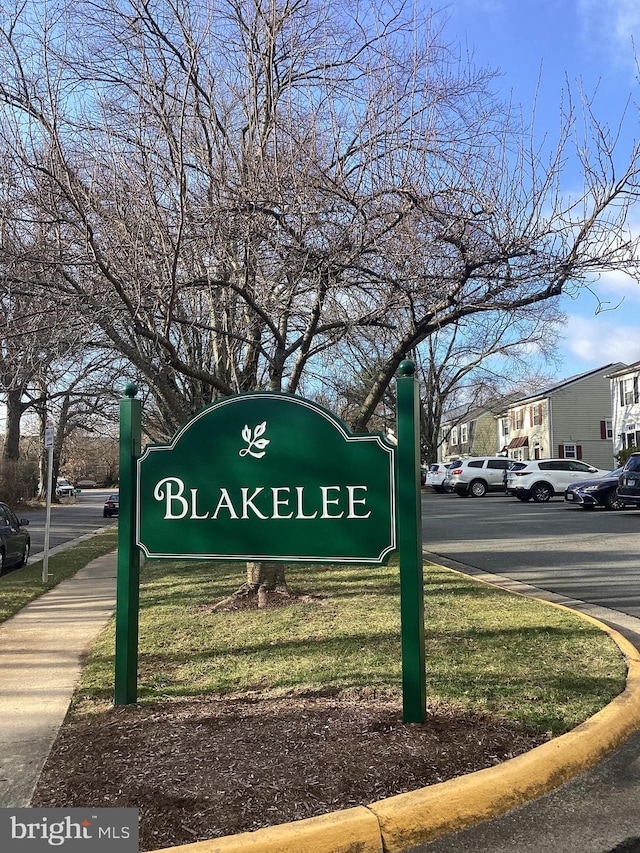 9919 Blake Ln, Oakton, VA 22124 - view of community / neighborhood sign