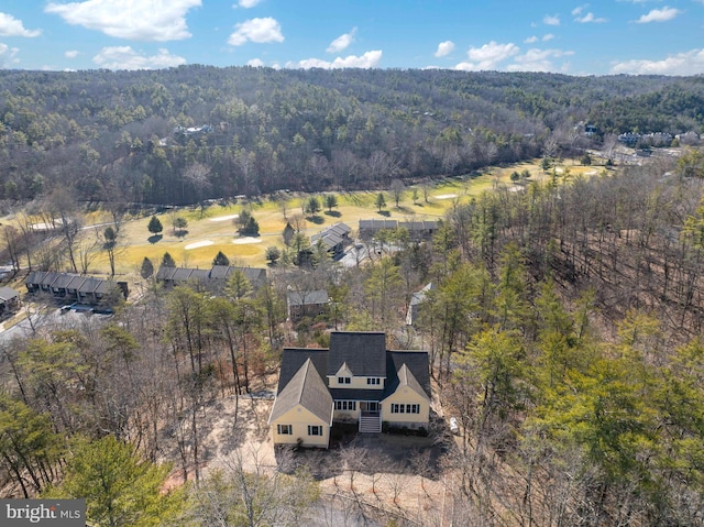 bird's eye view with a view of trees