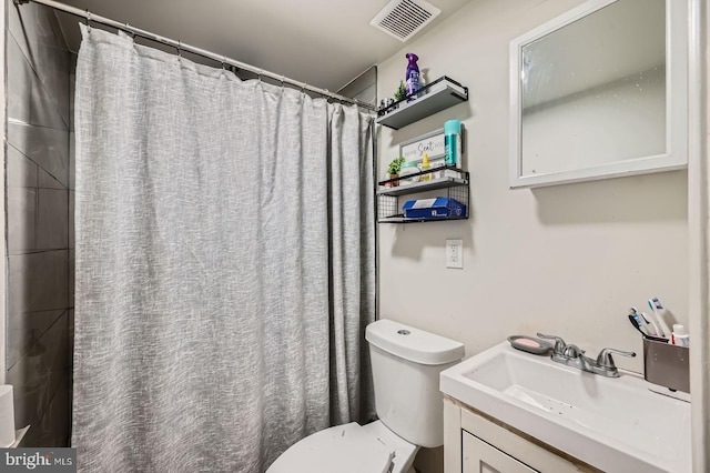 5312 Cordelia Ave, Baltimore, MD 21215 - bathroom featuring vanity and a shower with shower curtain