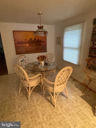 dining room featuring breakfast area