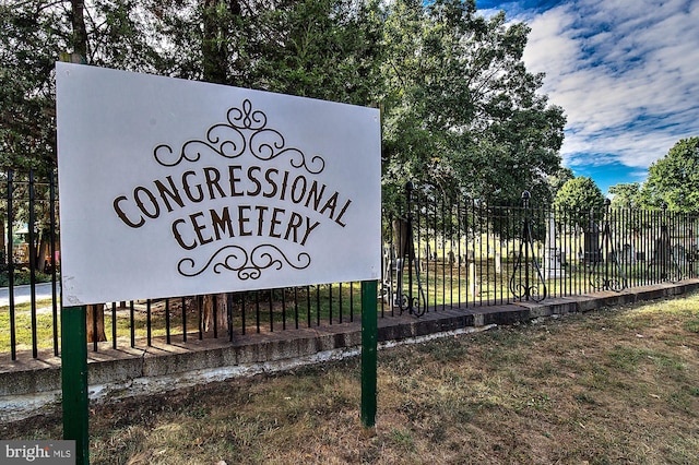 1707 D St SE, Washington, DC 20003 - view of community sign