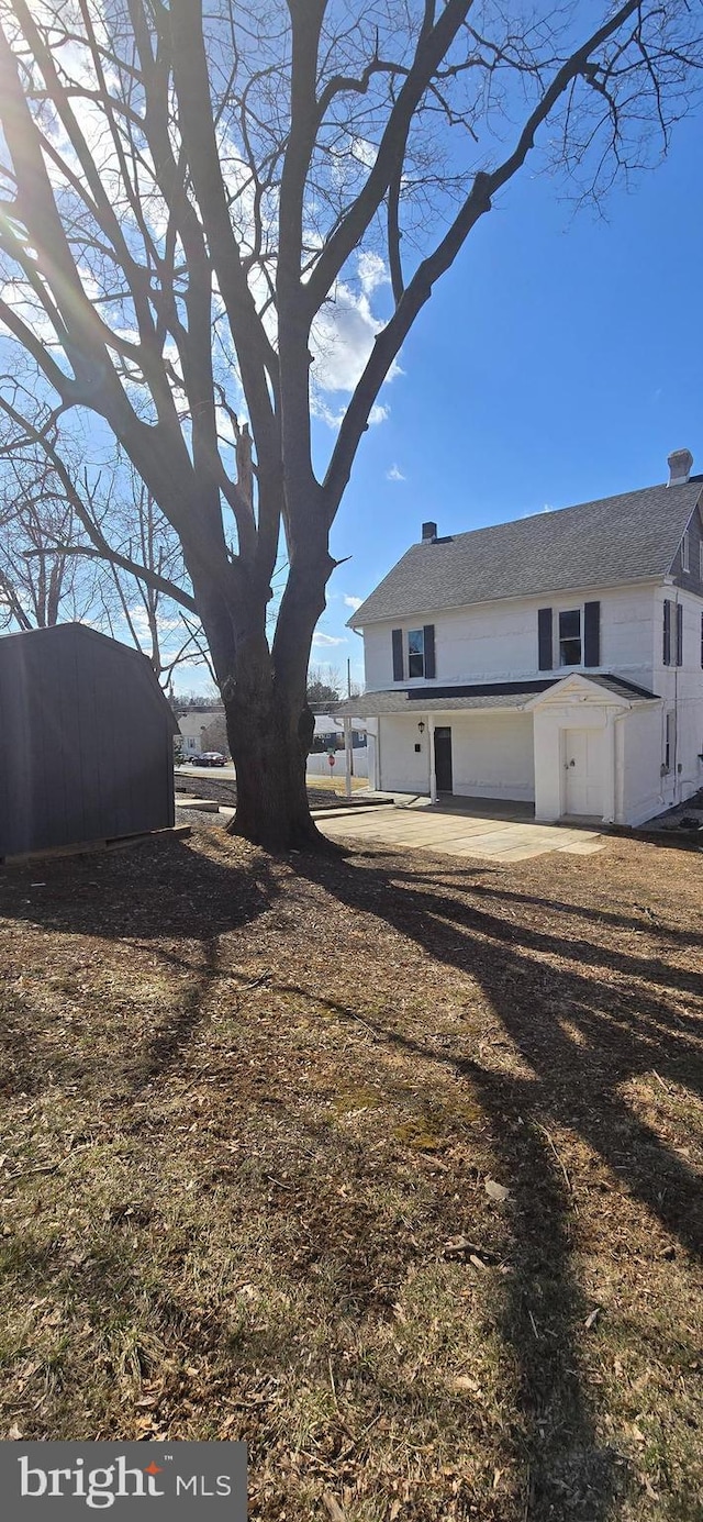 exterior space with driveway