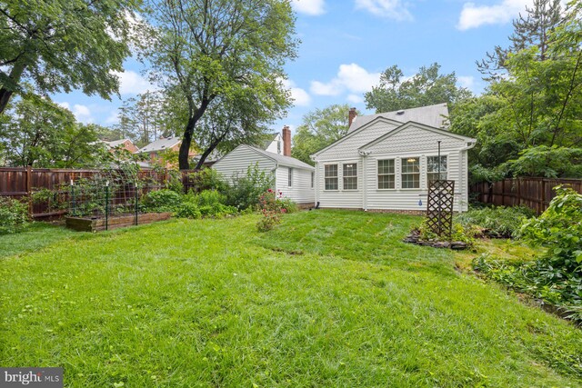 10402 Hayes Ave, Silver Spring, MD 20902 - view of yard featuring a vegetable garden