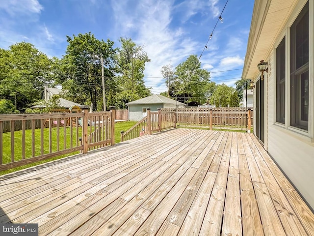 6 Washington Ave, Norristown, PA 19403 - view of wooden deck