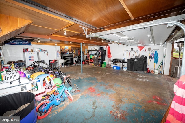 garage featuring freestanding refrigerator