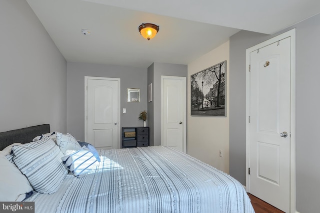 bedroom with a closet