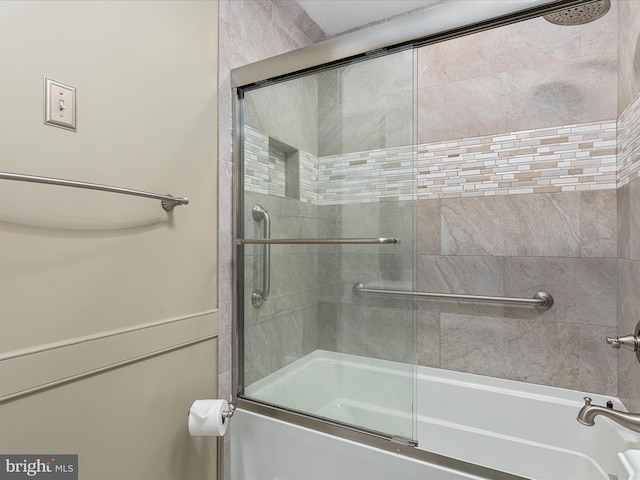 bathroom featuring enclosed tub / shower combo