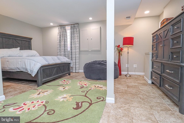 bedroom featuring recessed lighting, visible vents, and baseboards