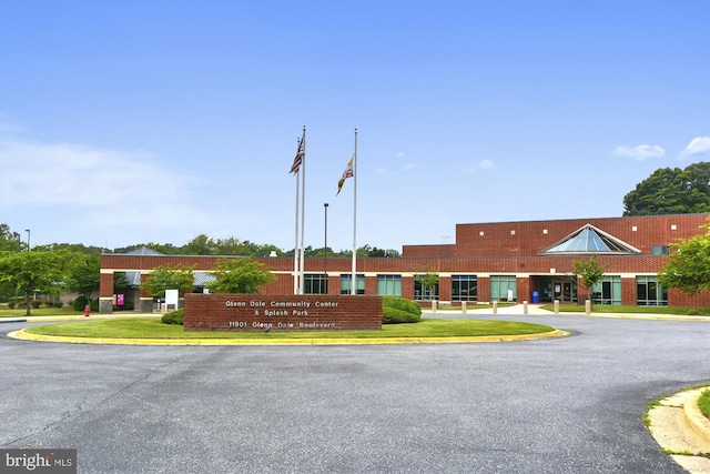 view of building exterior