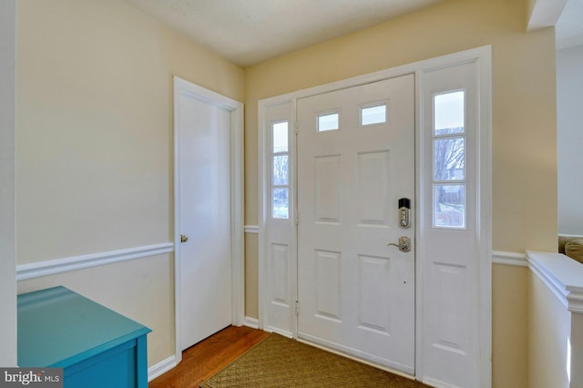 entryway featuring wood finished floors