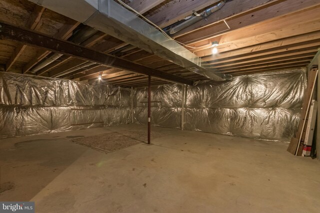 basement with crawl space