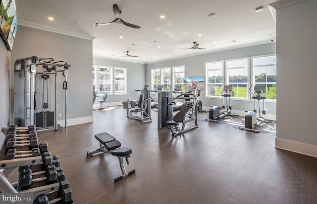 exercise room with recessed lighting, crown molding, baseboards, and ceiling fan