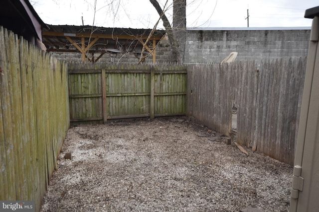 view of yard featuring fence