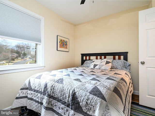 bedroom with ceiling fan