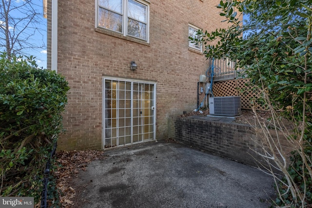 view of patio featuring cooling unit