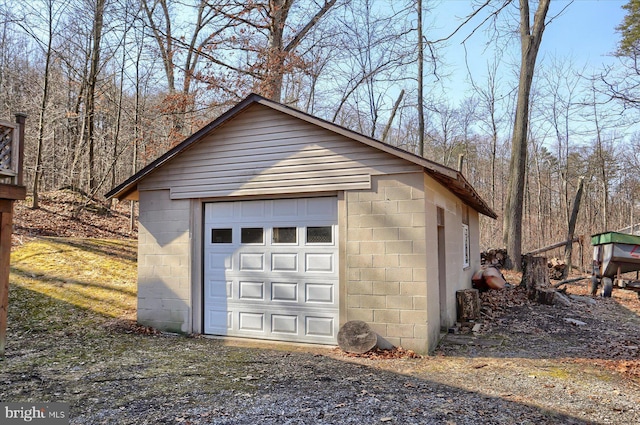 view of detached garage