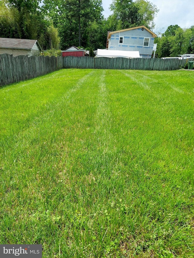 510 Middle River Rd, Baltimore, MD 21220 - view of yard