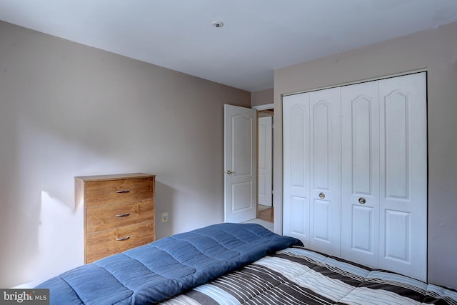 bedroom featuring a closet