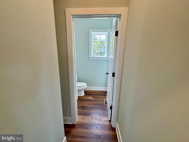 419 Kentmorr Rd, Stevensville, MD 21666 - hall featuring dark wood-style flooring and baseboards