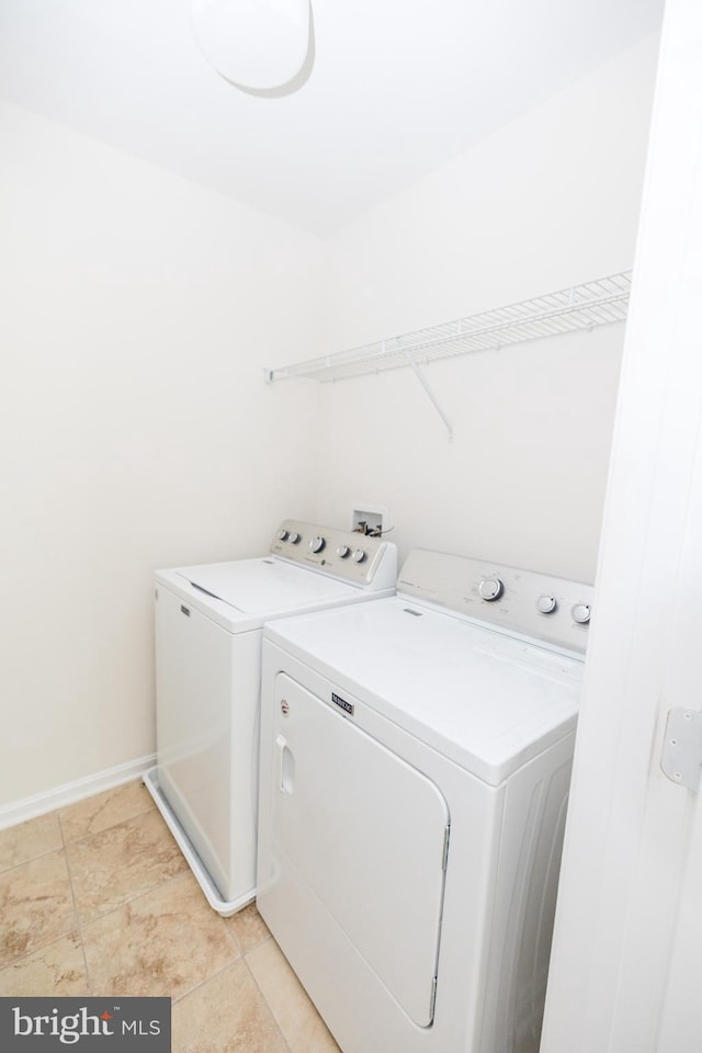 2820 Union Square Rd Unit 5, New Windsor, MD 21776 - washroom featuring washer and dryer and baseboards