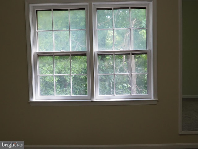 5711 Crownleigh Ct, Burke, VA 22015 - detailed view