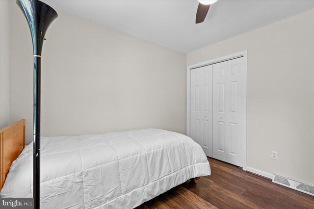 38577 Goose Creek Ln, Leesburg, VA 20175 - bedroom featuring wood finished floors, a closet, baseboards, and ceiling fan