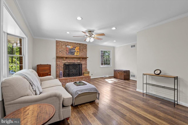 38577 Goose Creek Ln, Leesburg, VA 20175 - living room featuring a ceiling fan, ornamental molding, baseboards, wood finished floors, and recessed lighting