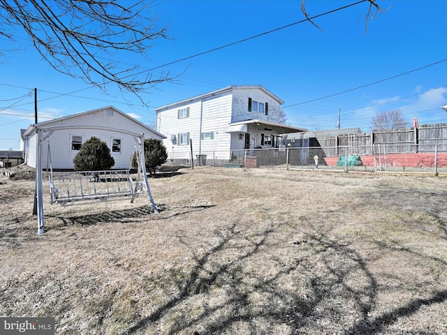 view of yard featuring fence