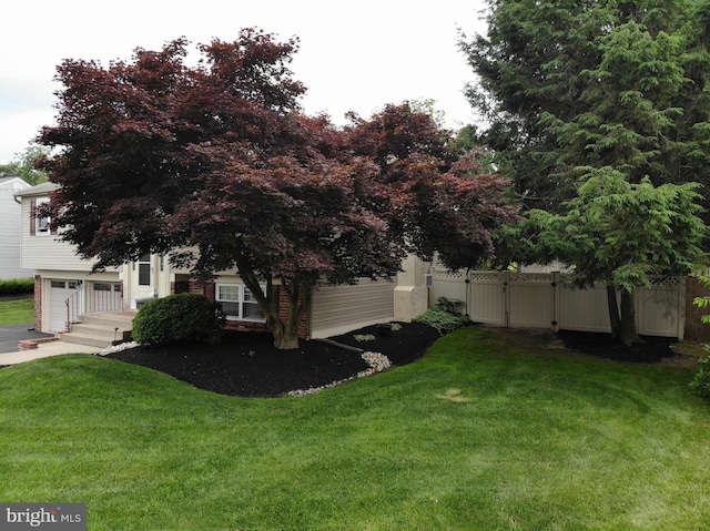 exterior space featuring a gate and fence