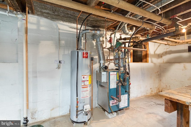 utilities featuring gas water heater and a heating unit