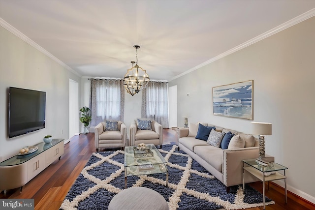 living room with a chandelier, dark wood-style flooring, baseboards, and ornamental molding
