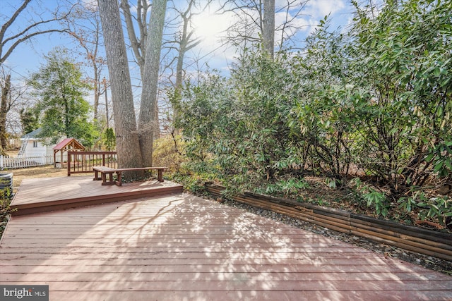 deck featuring fence