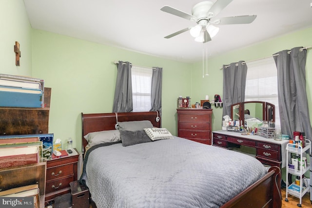 bedroom featuring a ceiling fan