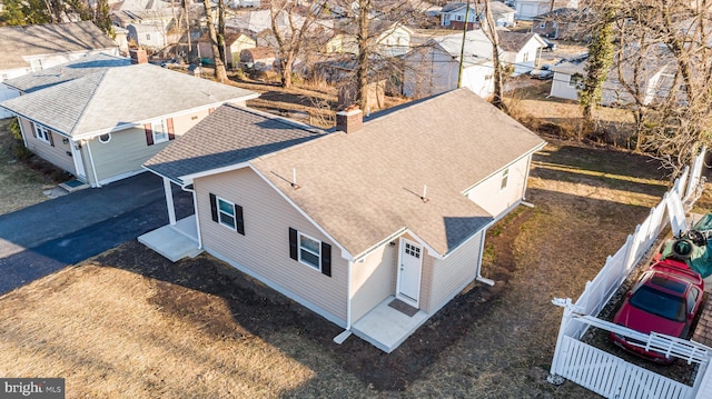 bird's eye view with a residential view