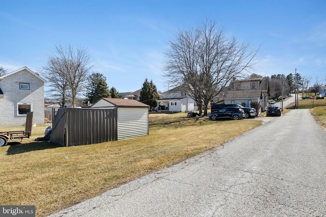 view of road featuring a residential view