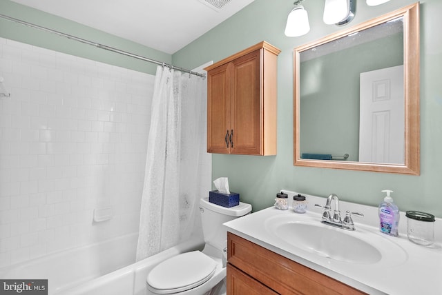 full bath with shower / bathtub combination with curtain, toilet, visible vents, and vanity