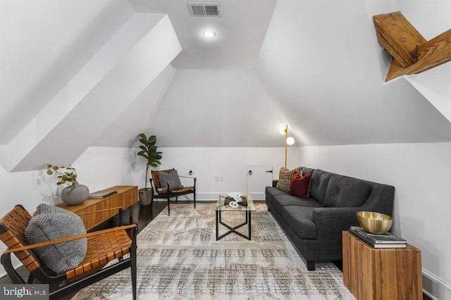 living room featuring recessed lighting, visible vents, baseboards, and lofted ceiling