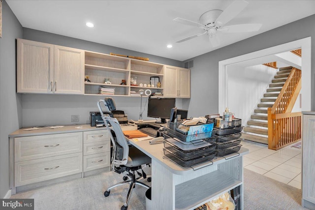 home office featuring a ceiling fan, visible vents, built in study area, light tile patterned flooring, and recessed lighting