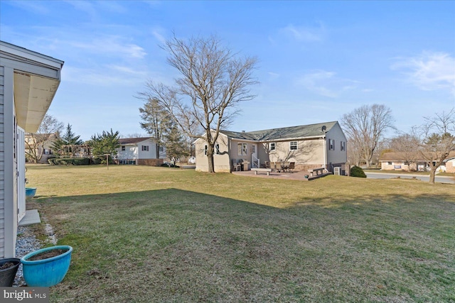 view of yard with a patio