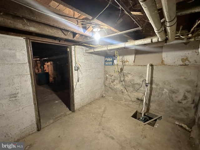 view of unfinished basement