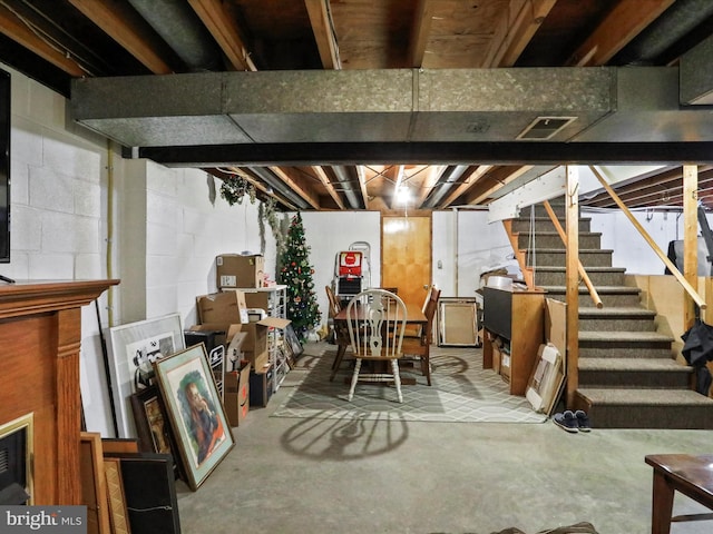 731 Fayette St, Cumberland, MD 21502 - basement with stairway and visible vents