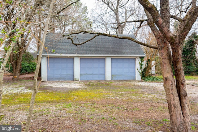 view of detached garage