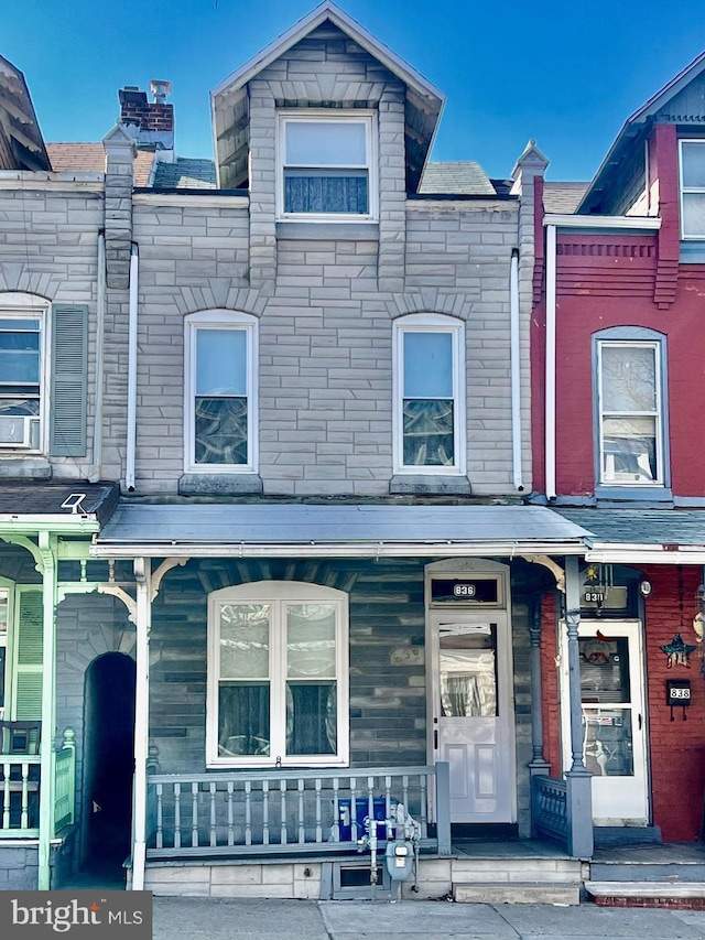 multi unit property with covered porch