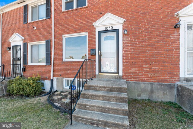 Listing photo 2 for 1039 Cameron Rd, Baltimore MD 21212