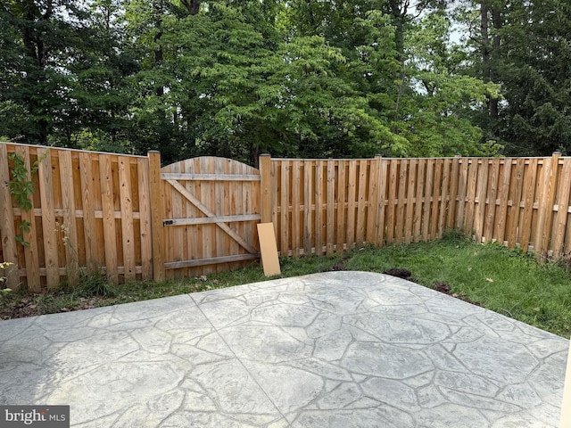325 Quinton Oaks Cir, Stephens City, VA 22655 - view of patio / terrace with a gate