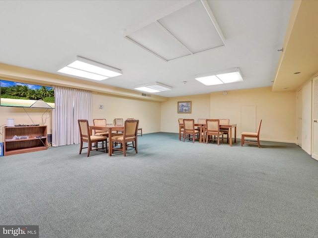 dining area with visible vents and carpet floors