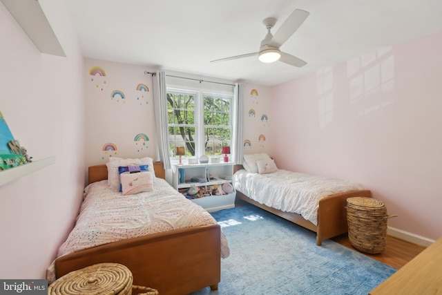 bedroom featuring a ceiling fan