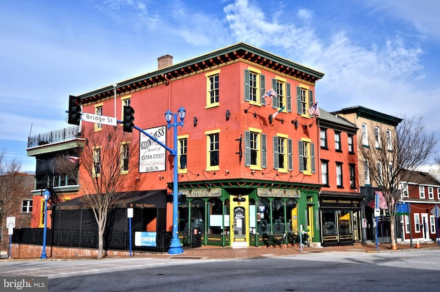 view of building exterior